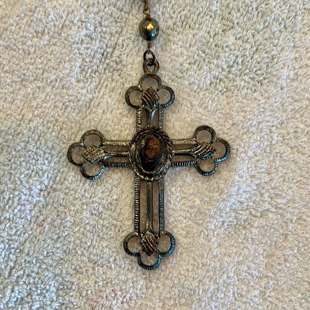 Elegant Beaded Rosary with Cross Pendant - Picture 2 of 3